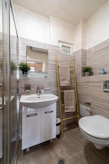 Bohohome Next To The Main Street София Экстерьер фото